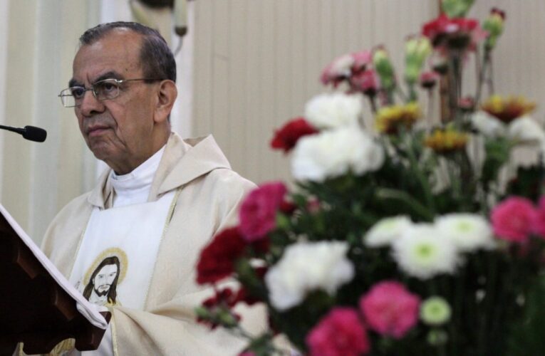 Gobierno de Bukele e Iglesia Católica “sin contacto oficial”, dice cardenal Rosa Chávez