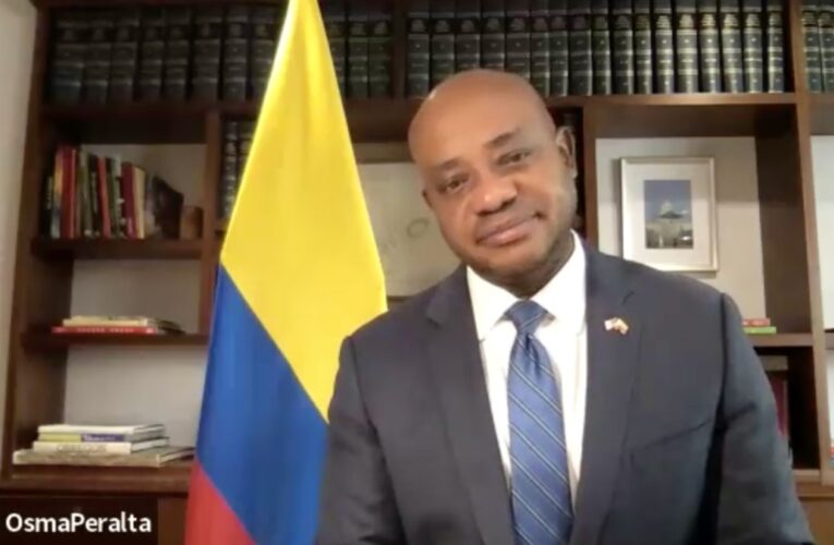 «No se arriesguen por el Darién»: Gilberto Murillo, embajador de EEUU en Colombia