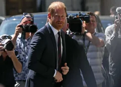 El príncipe Enrique y el cantante Elton John perdieron su demanda por vulneración de su vida privada contra el Daily Mail