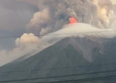 evacúan aldeas por fuerte erupción del volcán de Fuego
